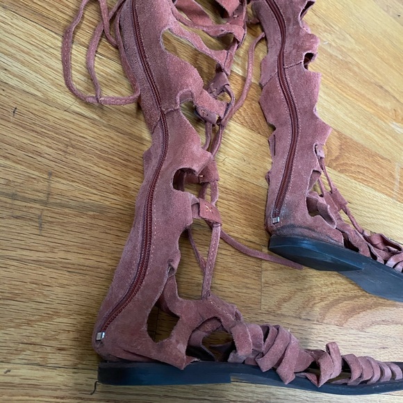 Sold out Cypress Hill Tall Gladiator Sandal - Picture 3 of 5